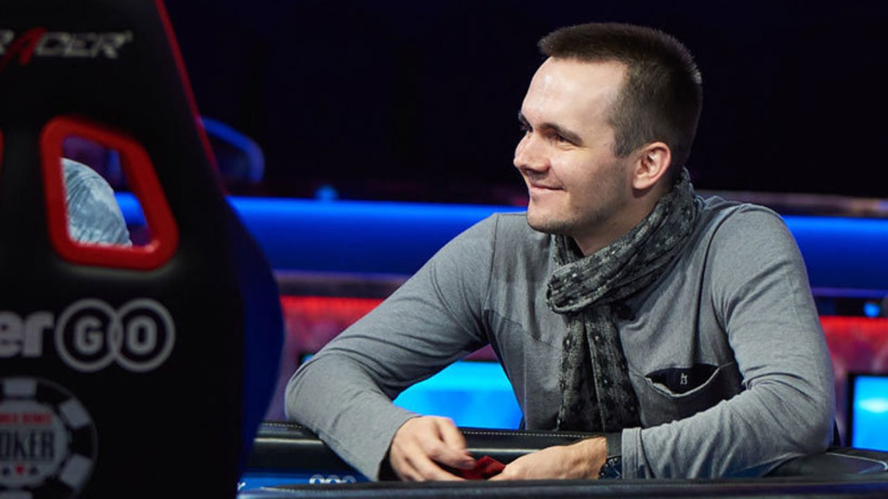 Бодяковский вошел в топ-15 самых прибыльных покеристов мира
