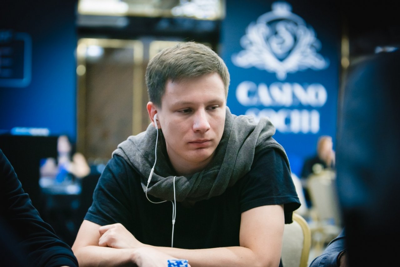Российский покерист Тимур Хамидуллин попал в топ чипкаунта ЕПТ High Roller за €10.300