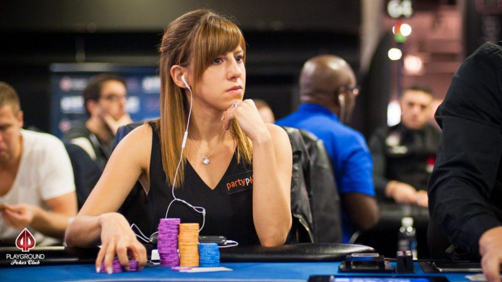Кристен Бикнелл победила в воскресном турнире «Покерстарз»